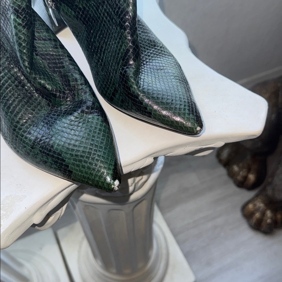 Marc Fisher Green & Black Jelly Booties Size 7 - Picture 8 of 8